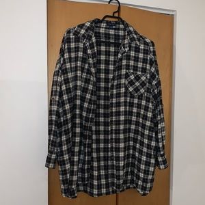 Black and white plaid shirt with pockets